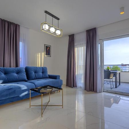 Luxury Apartments Leonika بيبينيا المظهر الخارجي الصورة