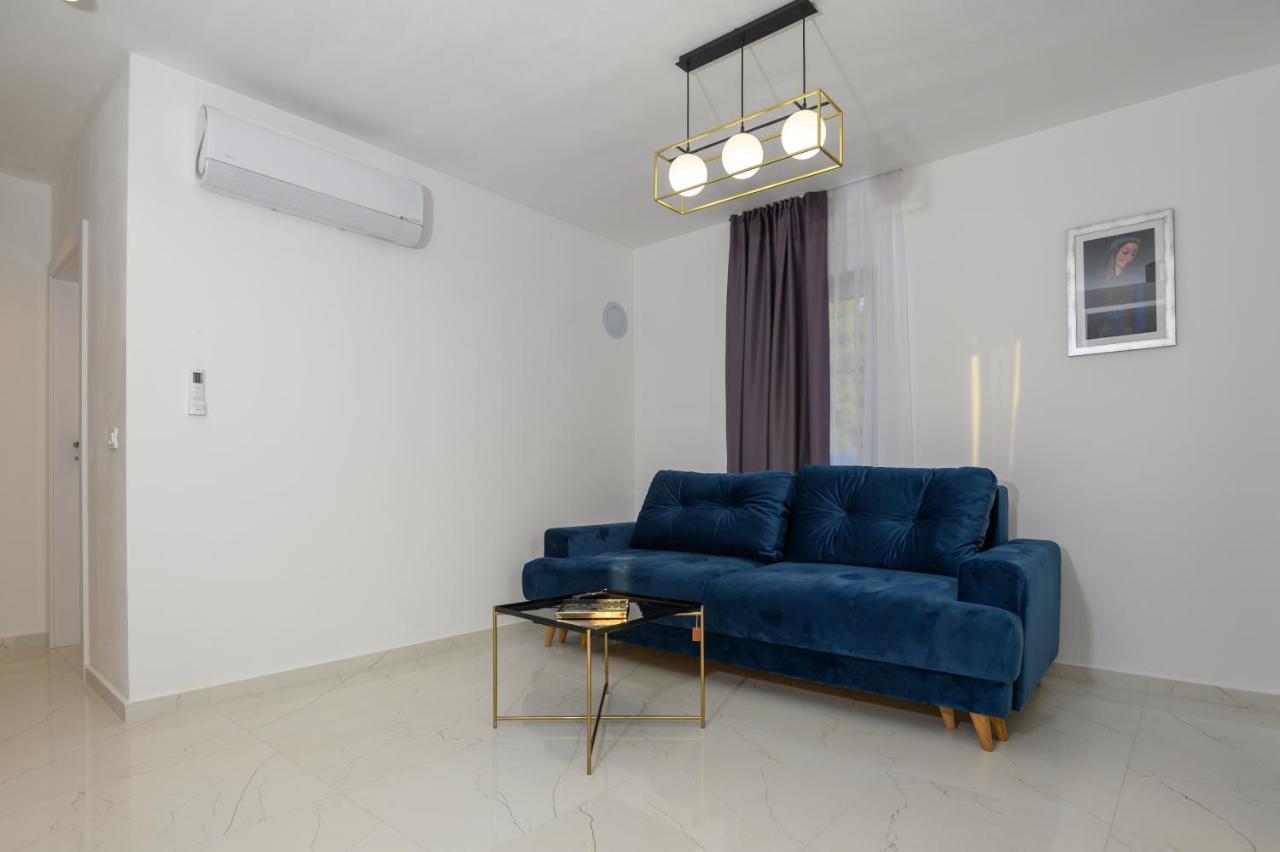 Luxury Apartments Leonika بيبينيا المظهر الخارجي الصورة