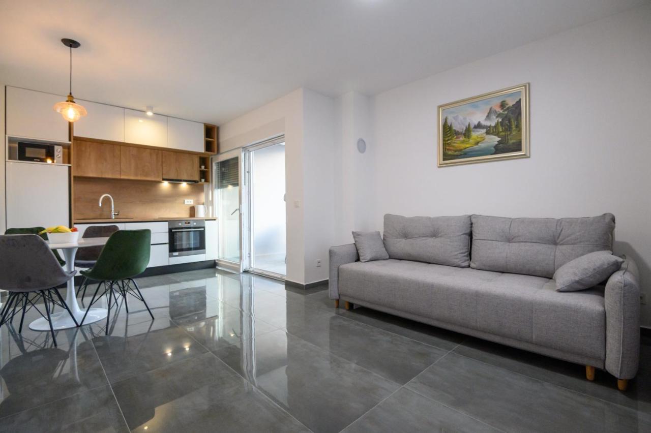 Luxury Apartments Leonika بيبينيا المظهر الخارجي الصورة