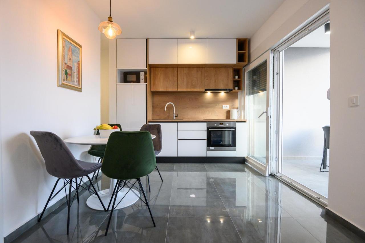 Luxury Apartments Leonika بيبينيا المظهر الخارجي الصورة