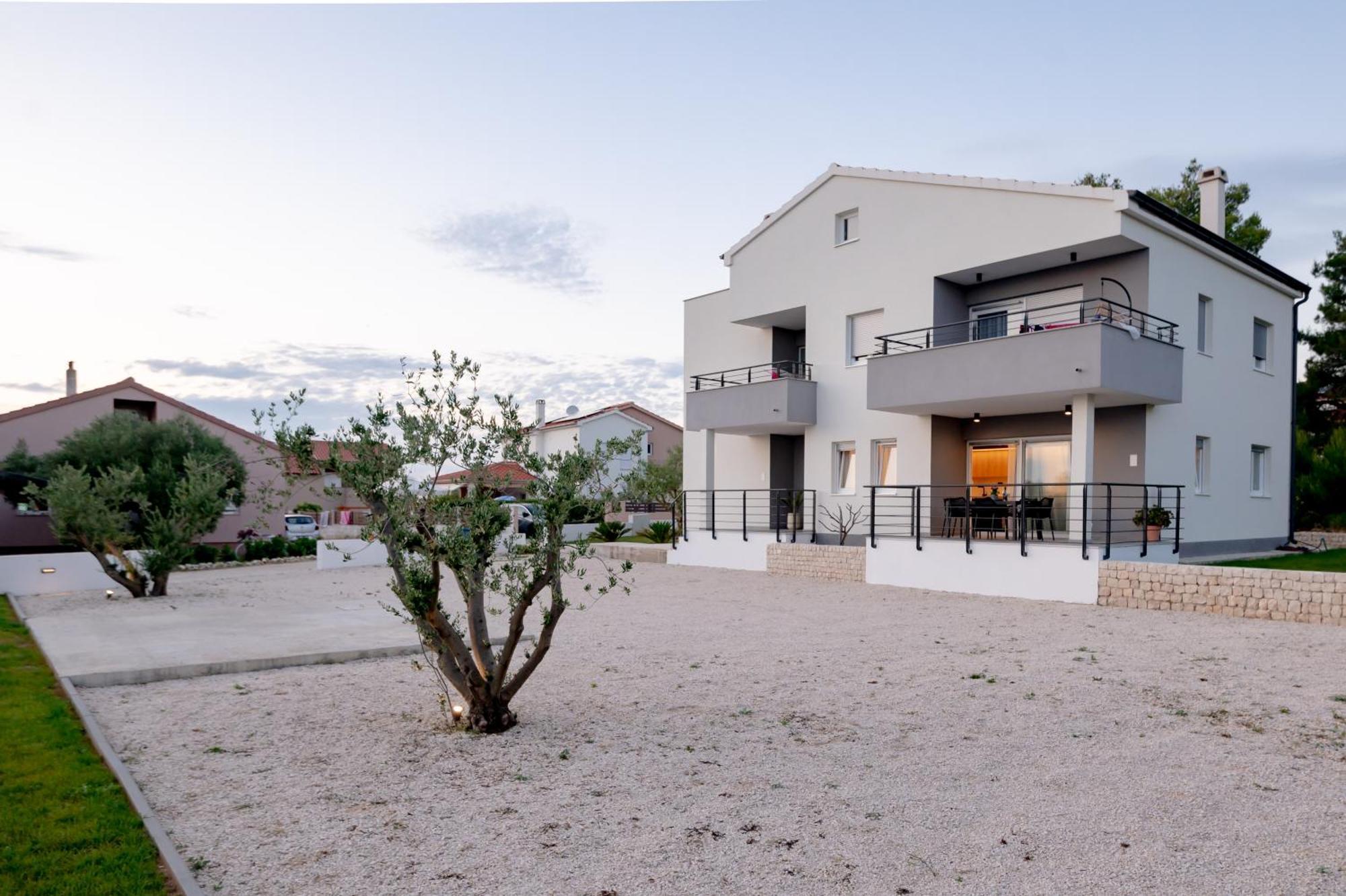 Luxury Apartments Leonika بيبينيا المظهر الخارجي الصورة