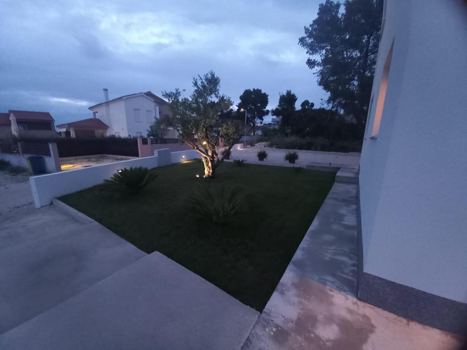 Luxury Apartments Leonika بيبينيا المظهر الخارجي الصورة